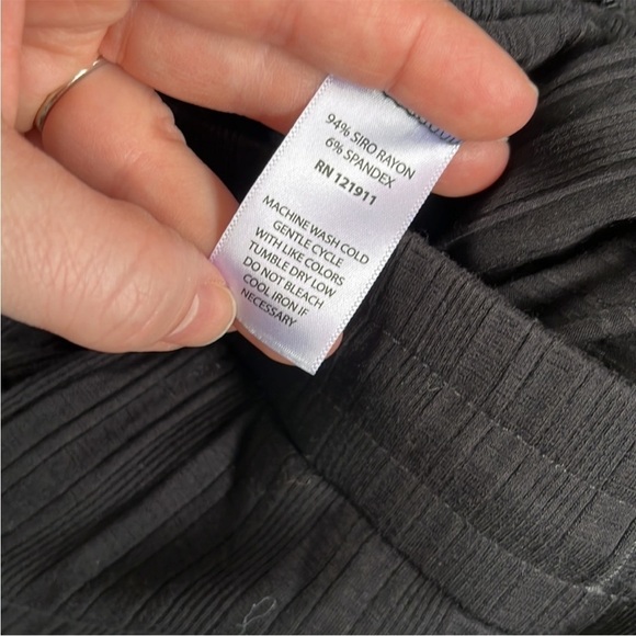 LNA Noma Drawstring Black Pants With Grommet and Ribbed Detail - Picture 9 of 12